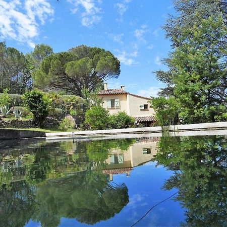 Le Mas Des Oliviers Bed & Breakfast Salernes Exterior photo